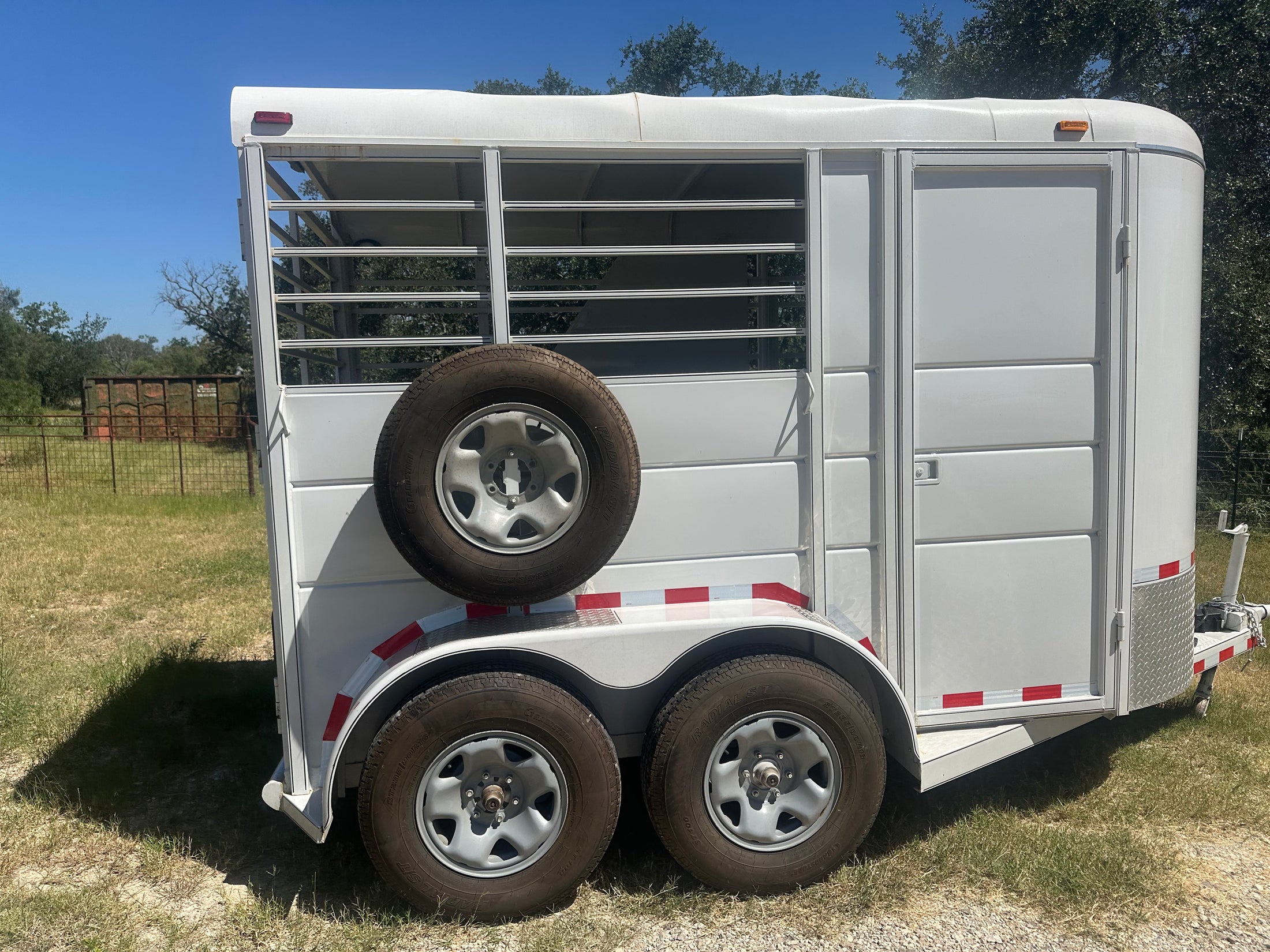 USED 2022 Calico 6x12 White 2 Horse Slant Bumper Trailer- 0566 Calico