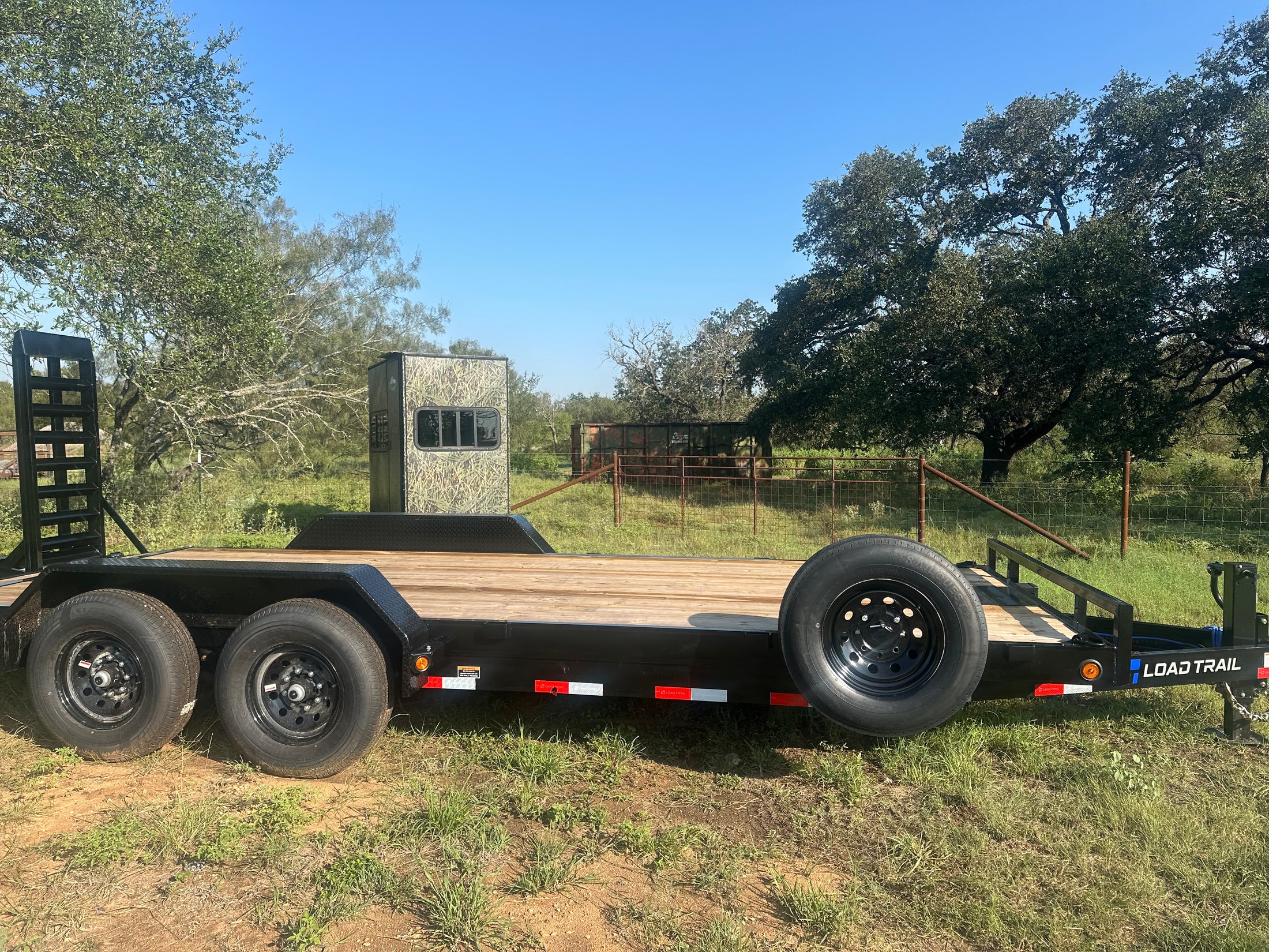 LoadTrail 83"x20' Tandem Carhauler w/Fold Up Ramps 14k - 1307