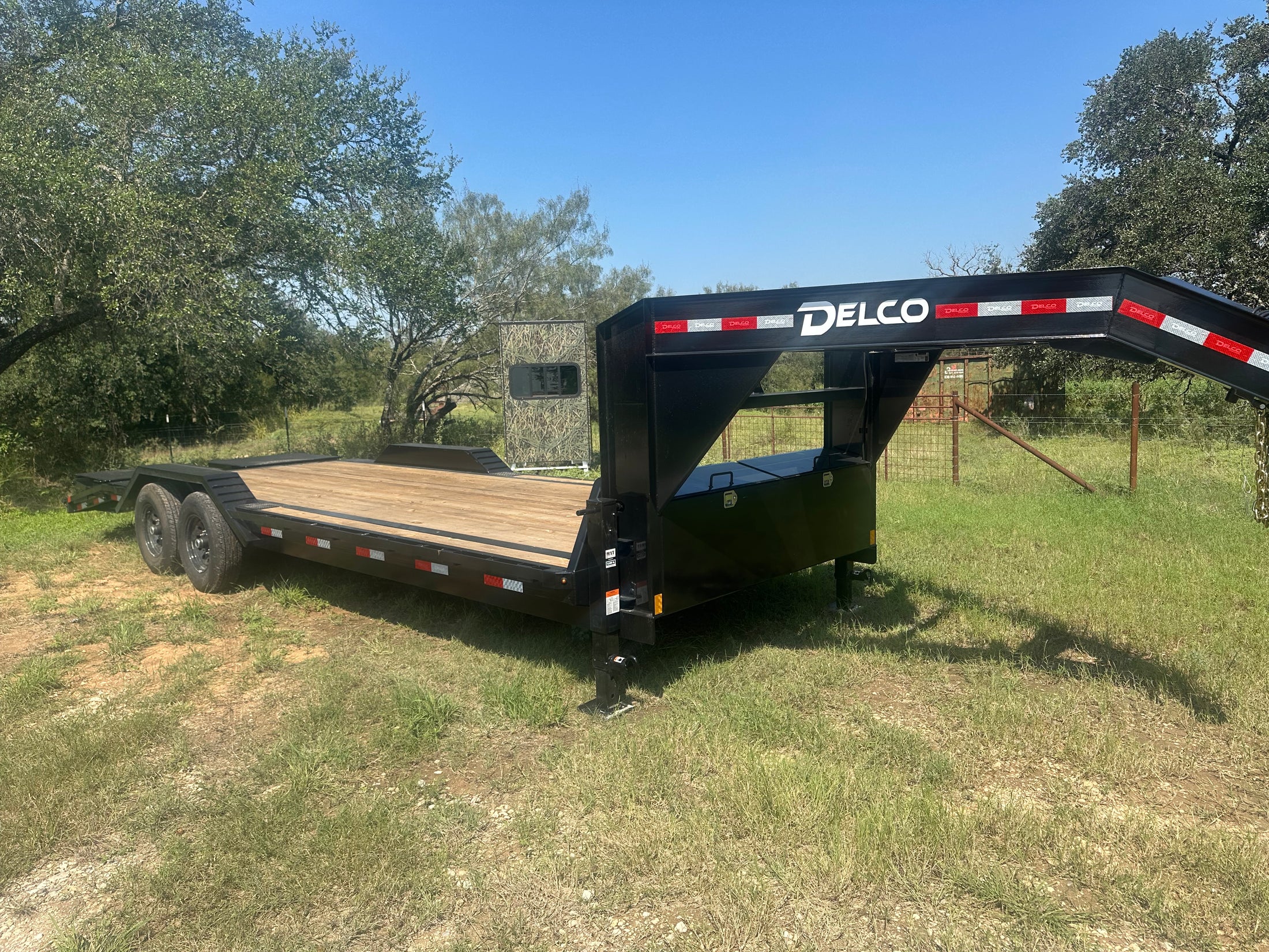 Delco 102"x24' Gooseneck Carhauler 14k - 1431 Delco