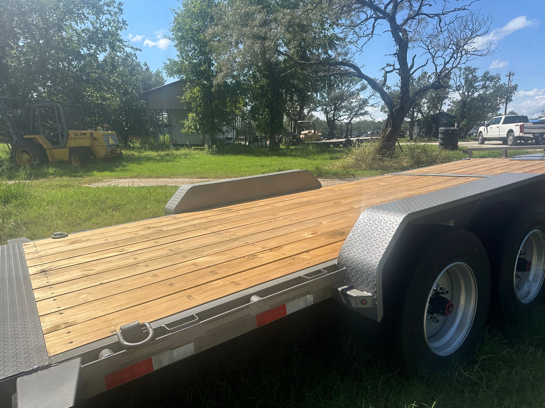 USED DP Platinum 83"x22.5' 2025 Tilt 8k  - 1495 DP Platinum