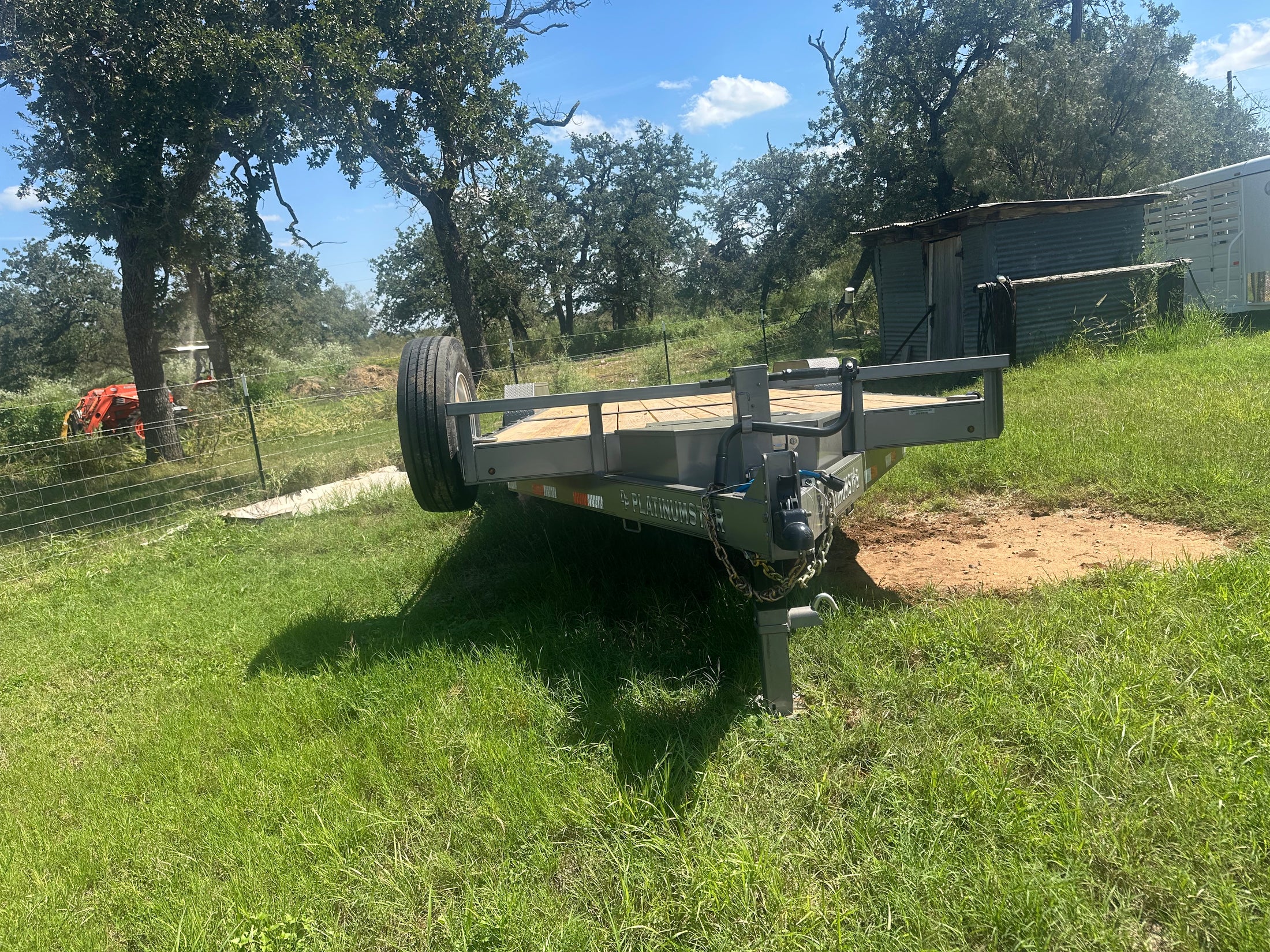 USED DP Platinum 83"x22.5' 2025 Tilt 8k  - 1495 DP Platinum