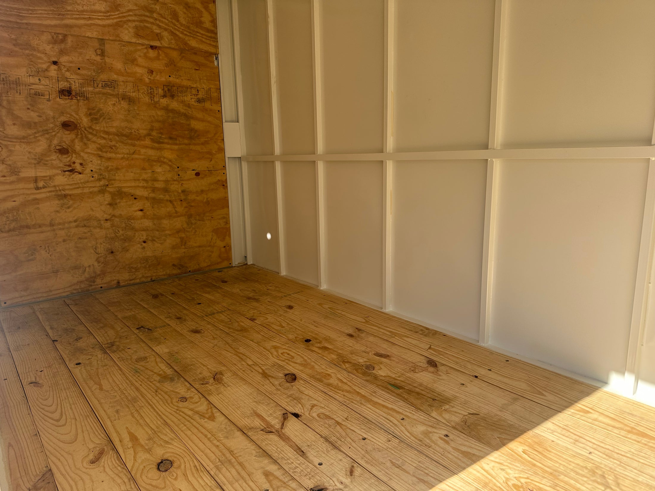 Delco Cargo 6'x12'  White - 3930 Delco