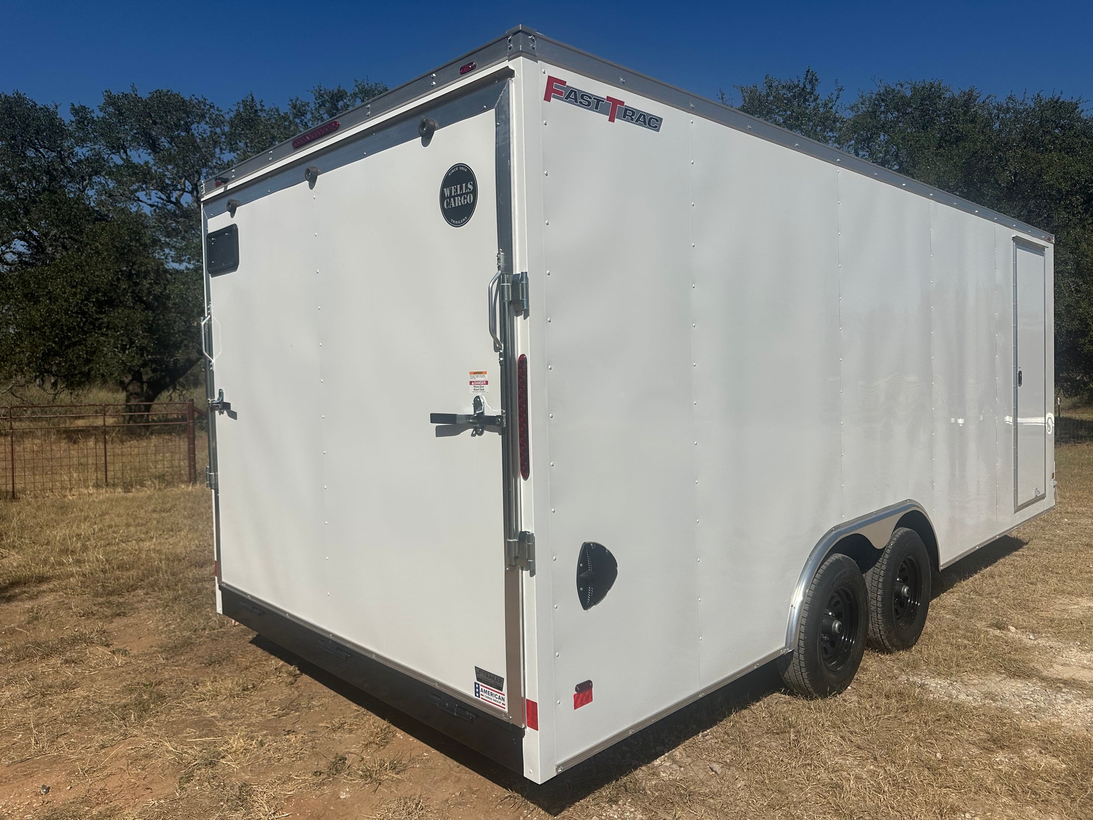 2026 Wells Cargo 8'5"x20' Tandem Fast Trac - FT8520T3 - 7' TALL - 5373