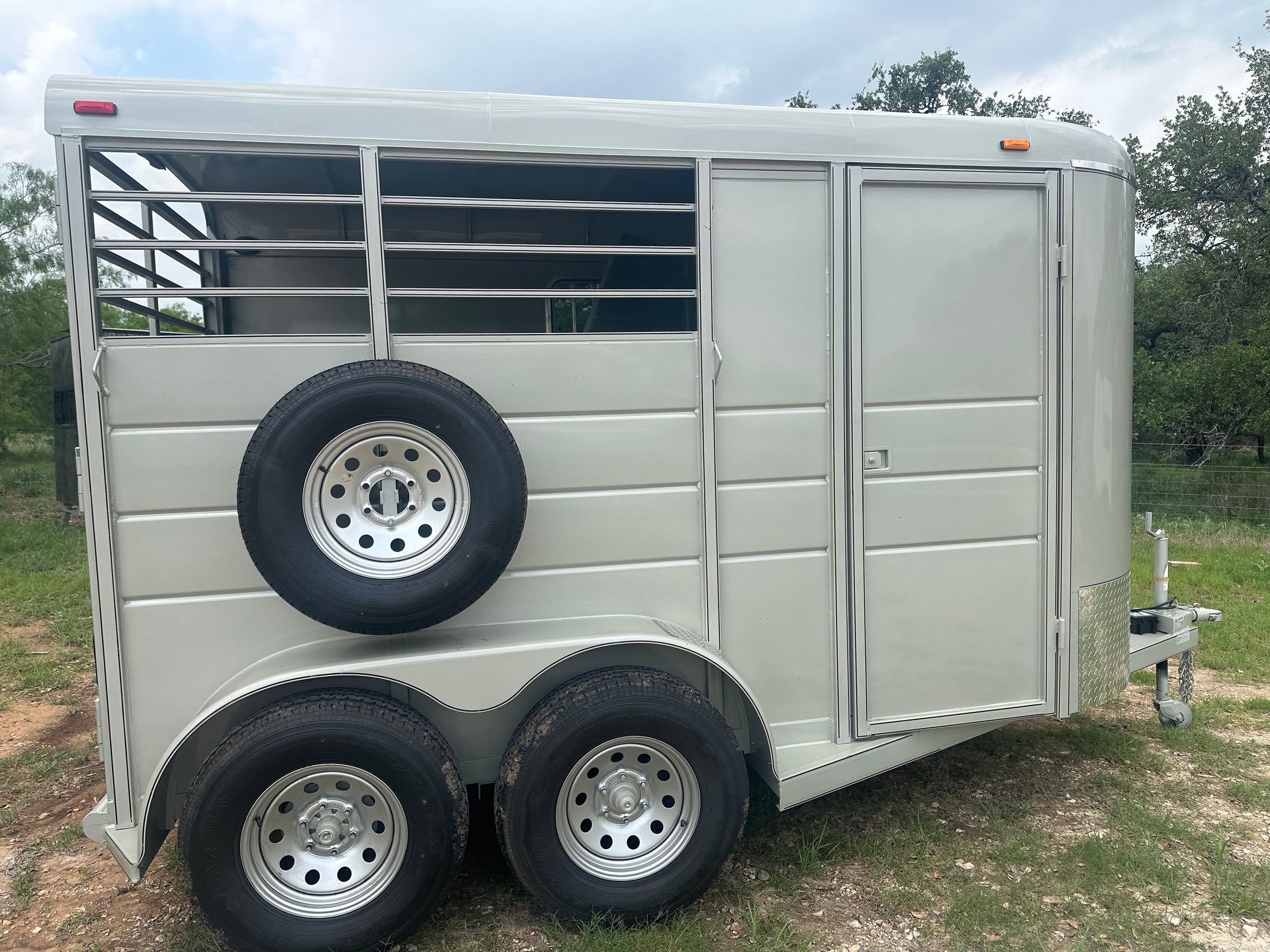 Calico 6'x13'x7' Horse Trailer GOLD - 0655