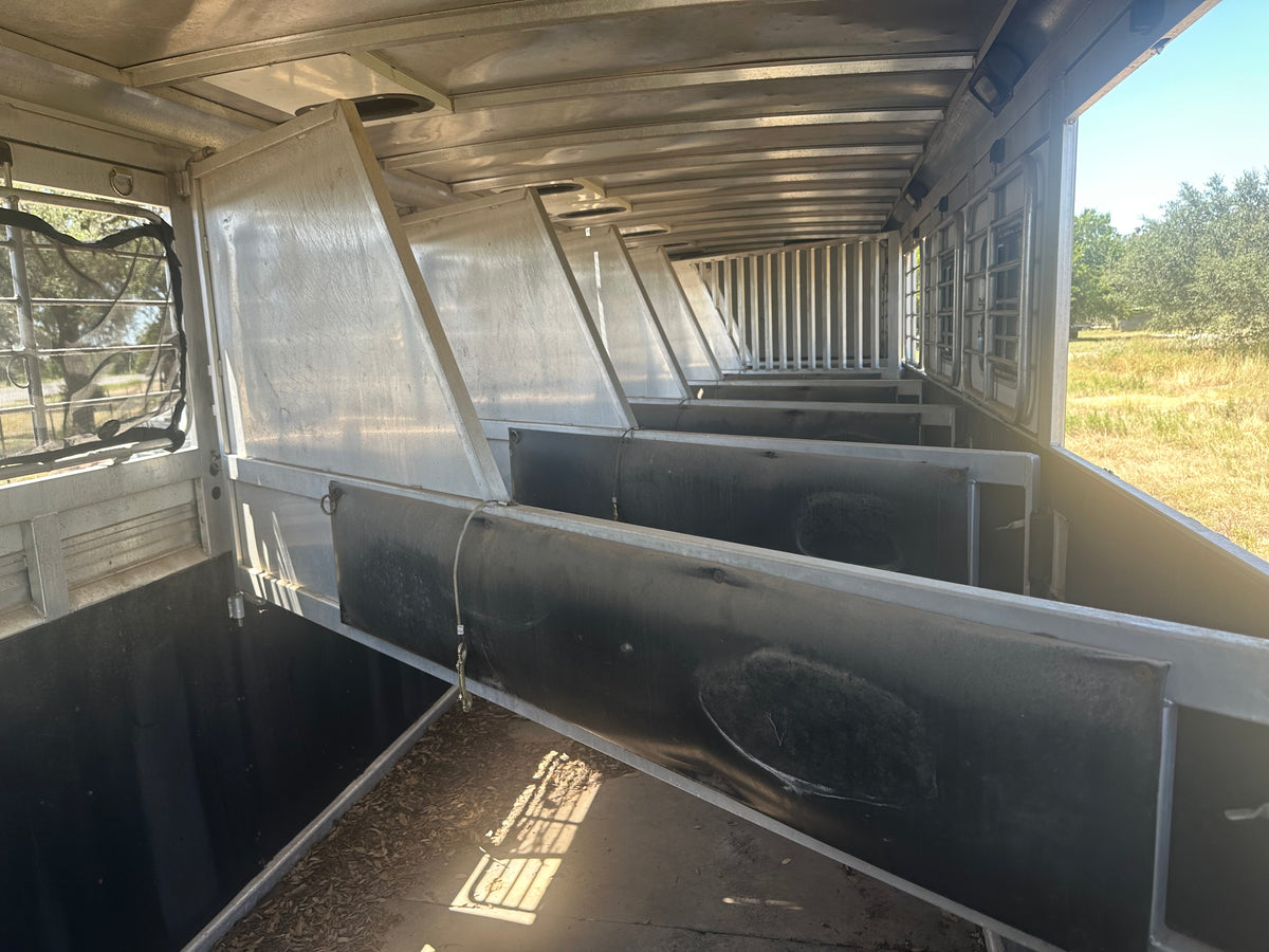 Used 2001 Sundowner Aluminum 8 Horse Trailer 25ft - 4933