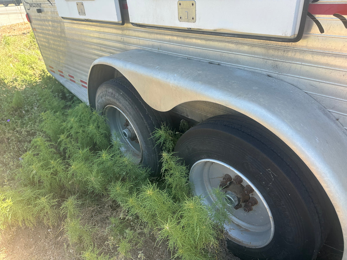 Used 2001 Sundowner Aluminum 8 Horse Trailer 25ft - 4933