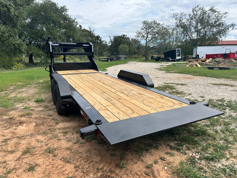LoadTrail 83"x20' Gooseneck Tilt Tandem BLACK 5351