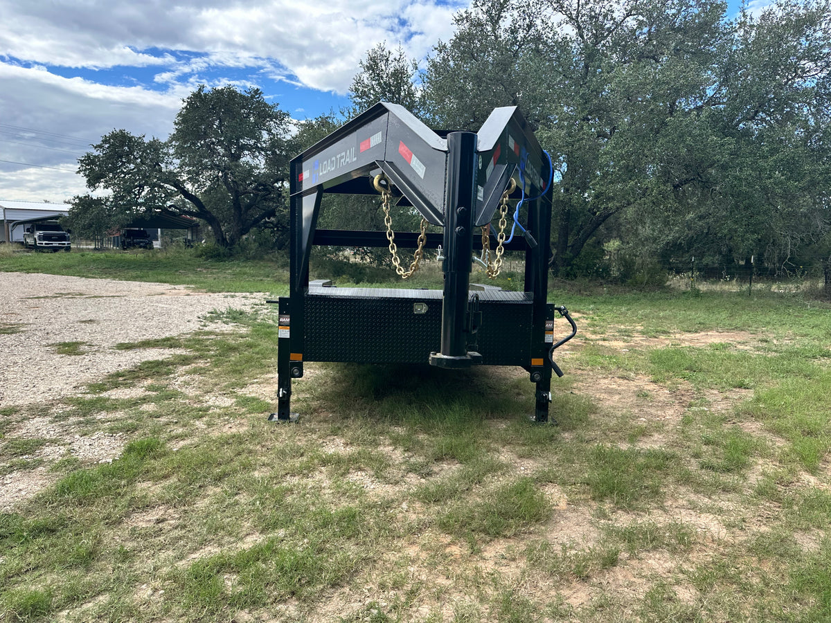 LoadTrail 83"x20' Gooseneck Tilt Tandem BLACK 5351