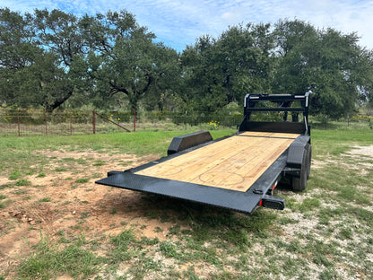LoadTrail 83"x20' Gooseneck Tilt Tandem BLACK 5351