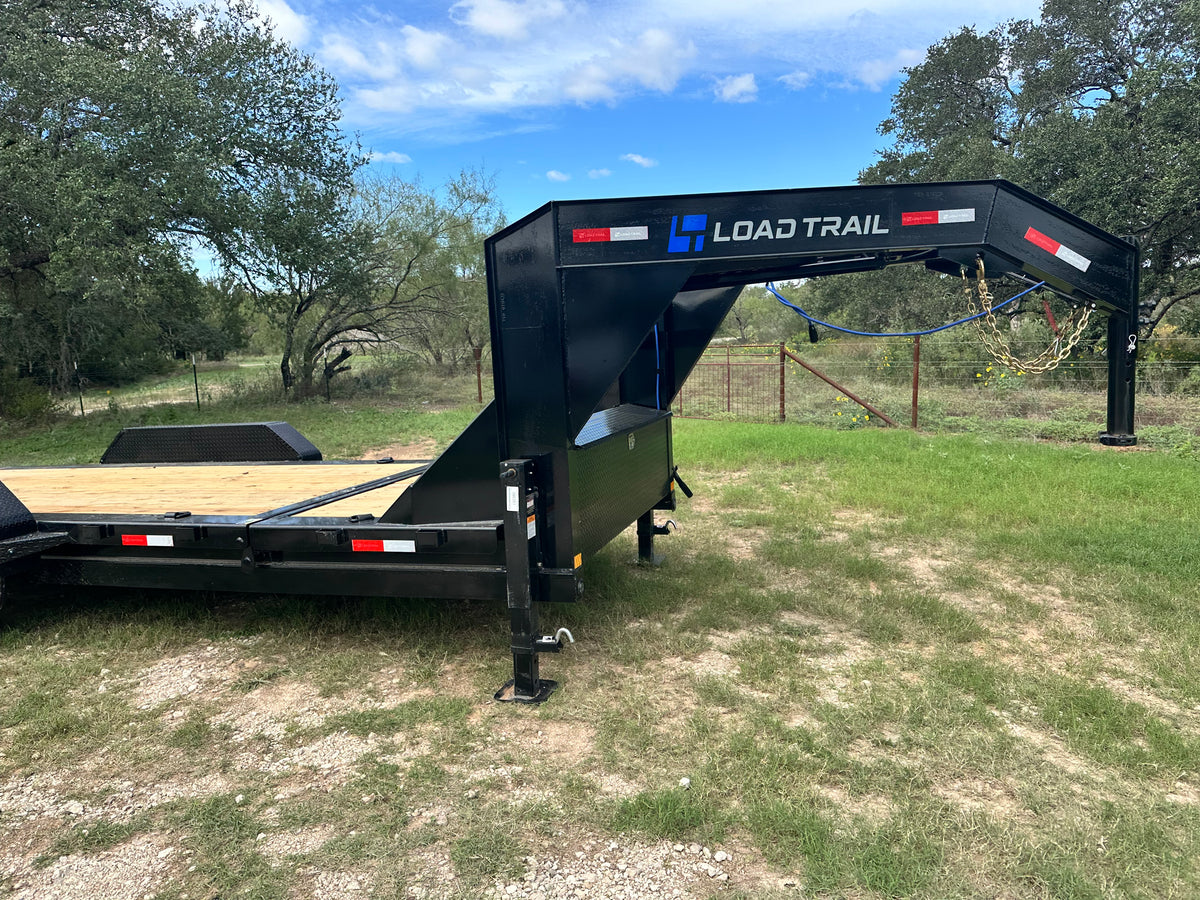 LoadTrail 83"x20' Gooseneck Tilt Tandem BLACK 5351