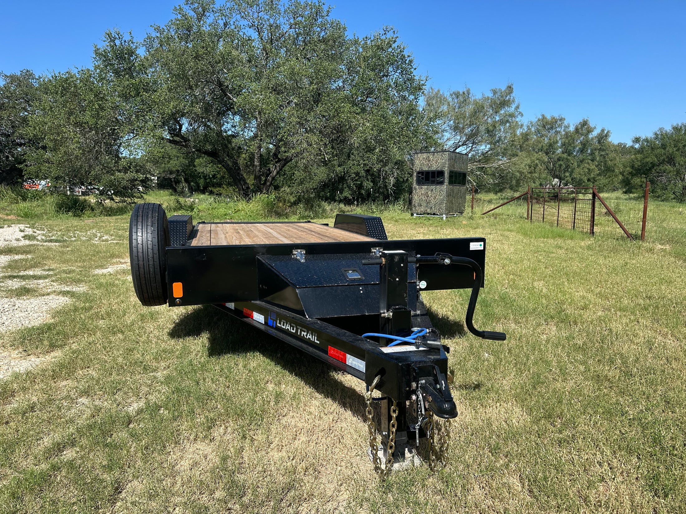 LoadTrail 83"x20' Tandem Tilt - 9241