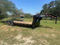 Load image into Gallery viewer, Delco 102"x24' Gooseneck Carhauler 14k - 1431
