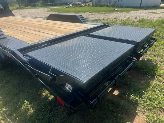 Delco 102"x24' Gooseneck Carhauler 14k - 1431