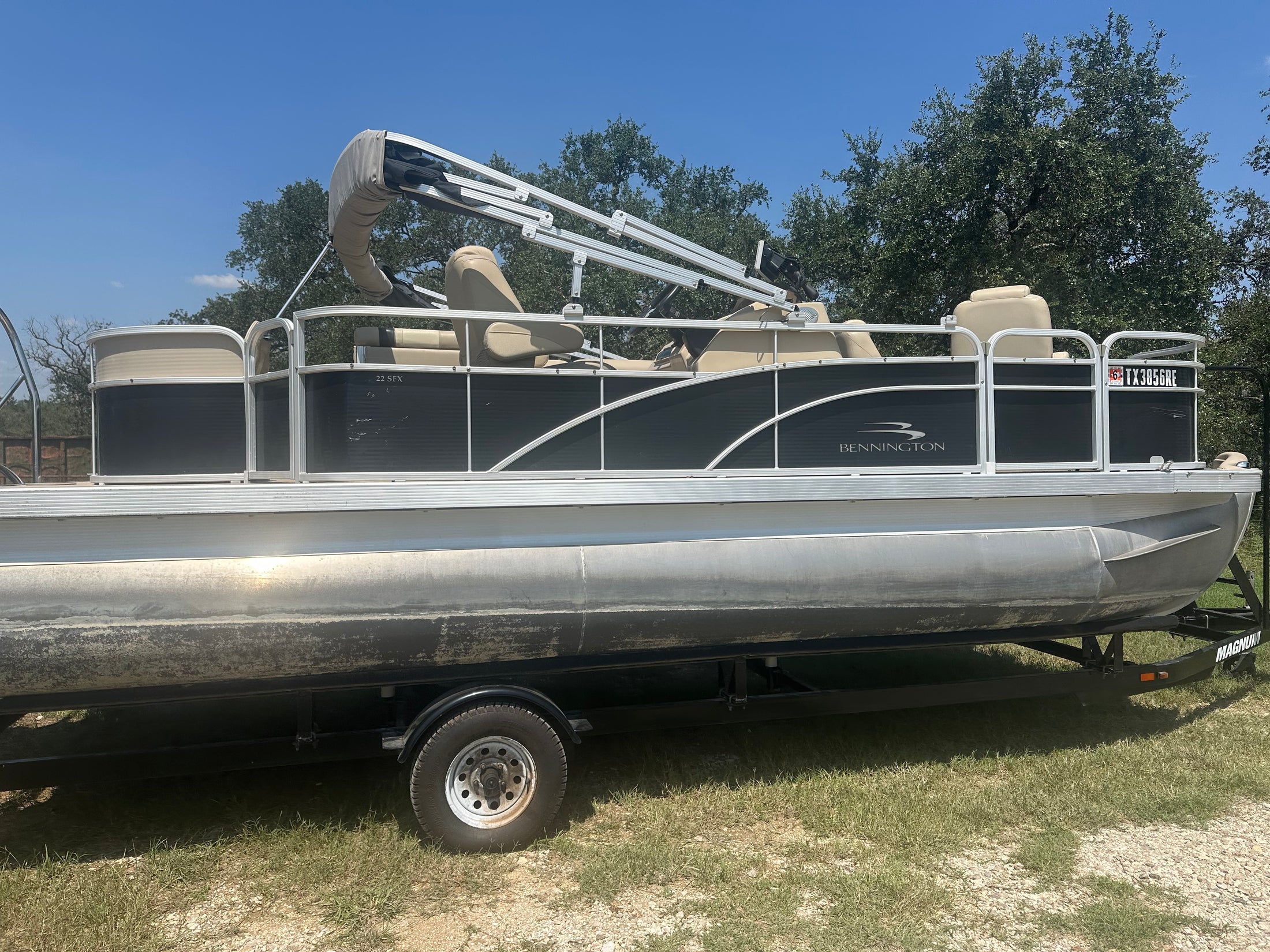 USED Bennington 22SFX Pontoon Boat 2013 3856 90HP Yamaha Motor