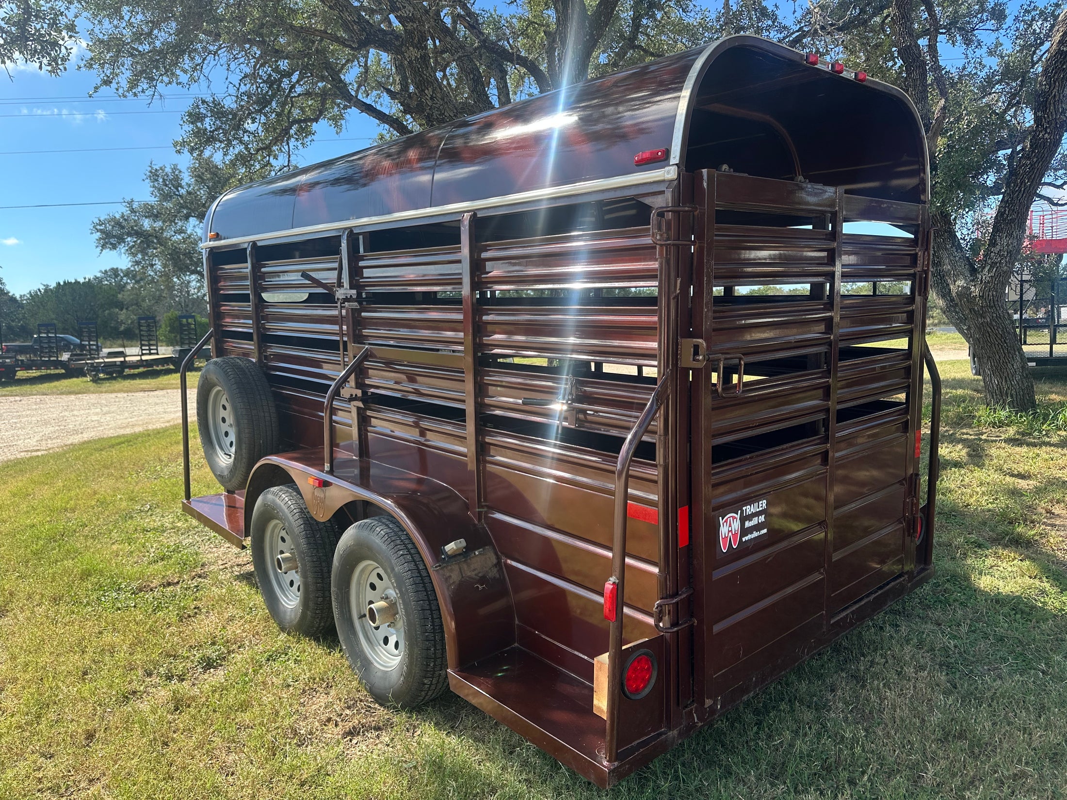 USED WW -14x5 2016 Livestock Trailer - VIN 5411