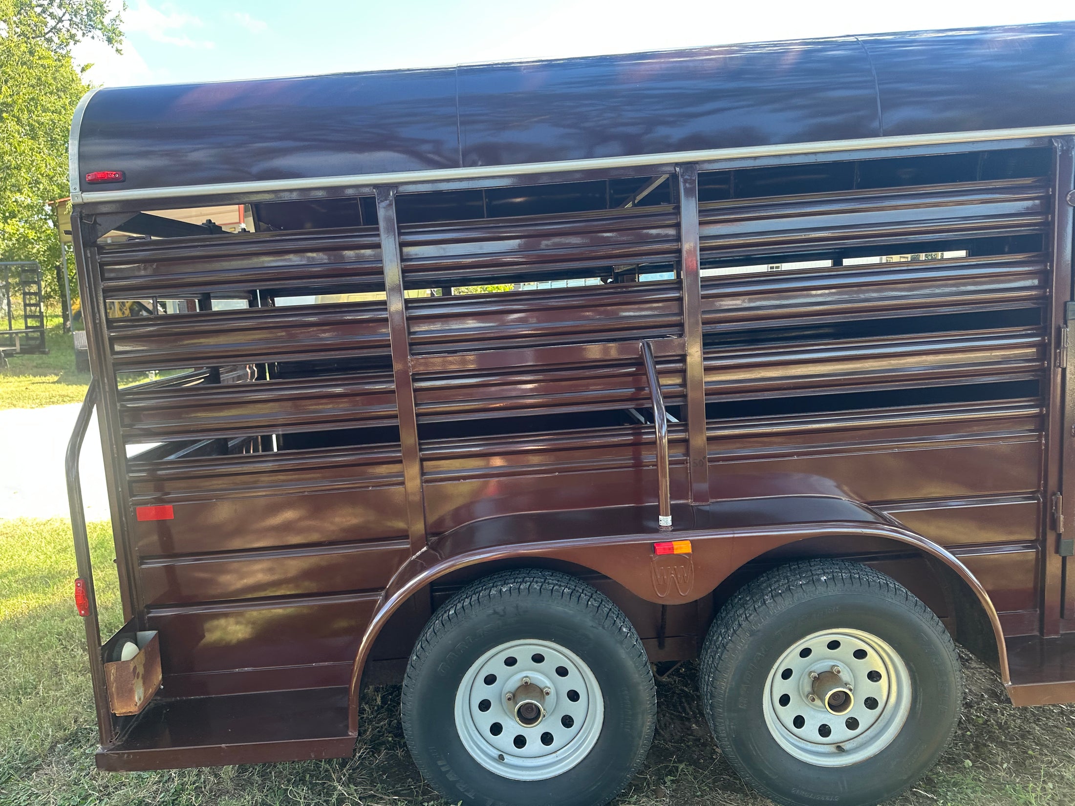 USED WW -14x5 2016 Livestock Trailer - VIN 5411