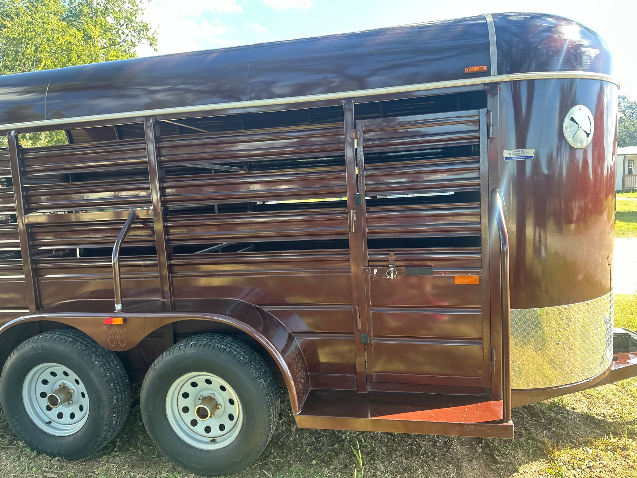USED WW -14x5 2016 Livestock Trailer - VIN 5411