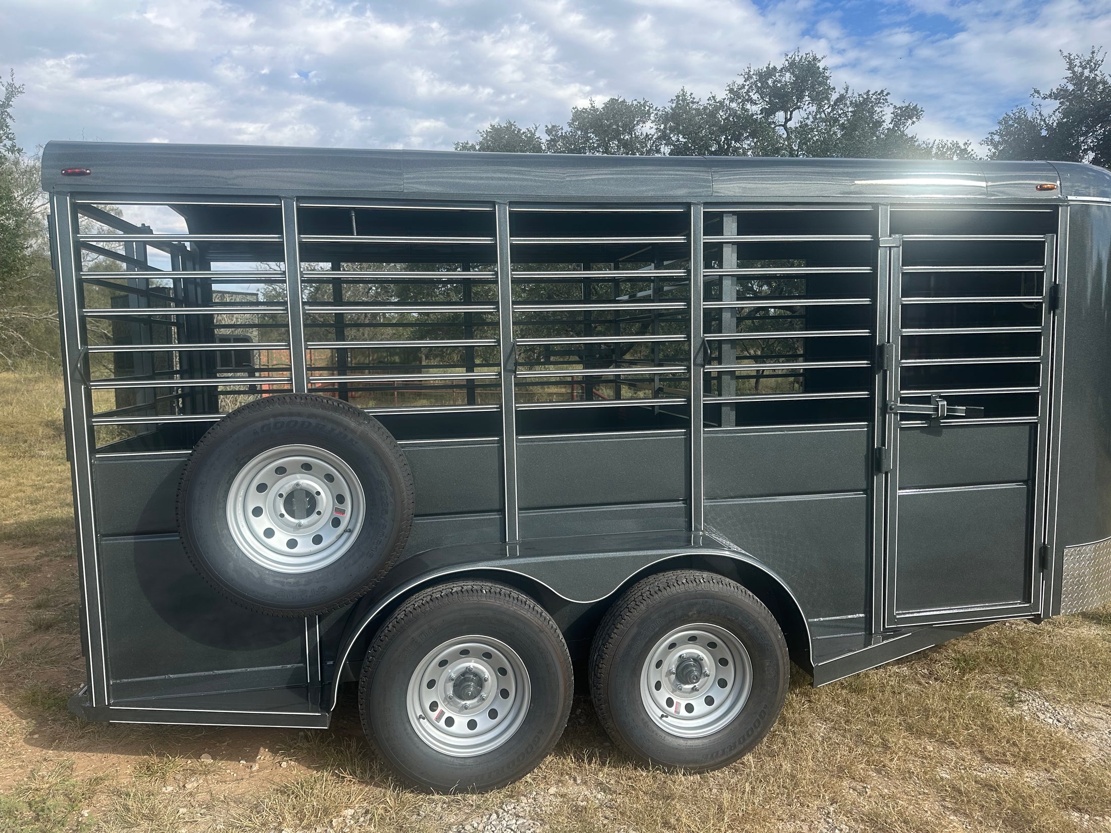 Calico 6'x16'x6'6&quot;Livestock Bumper Pull Trailer-- Dark Slate Gray- 0175 Calico