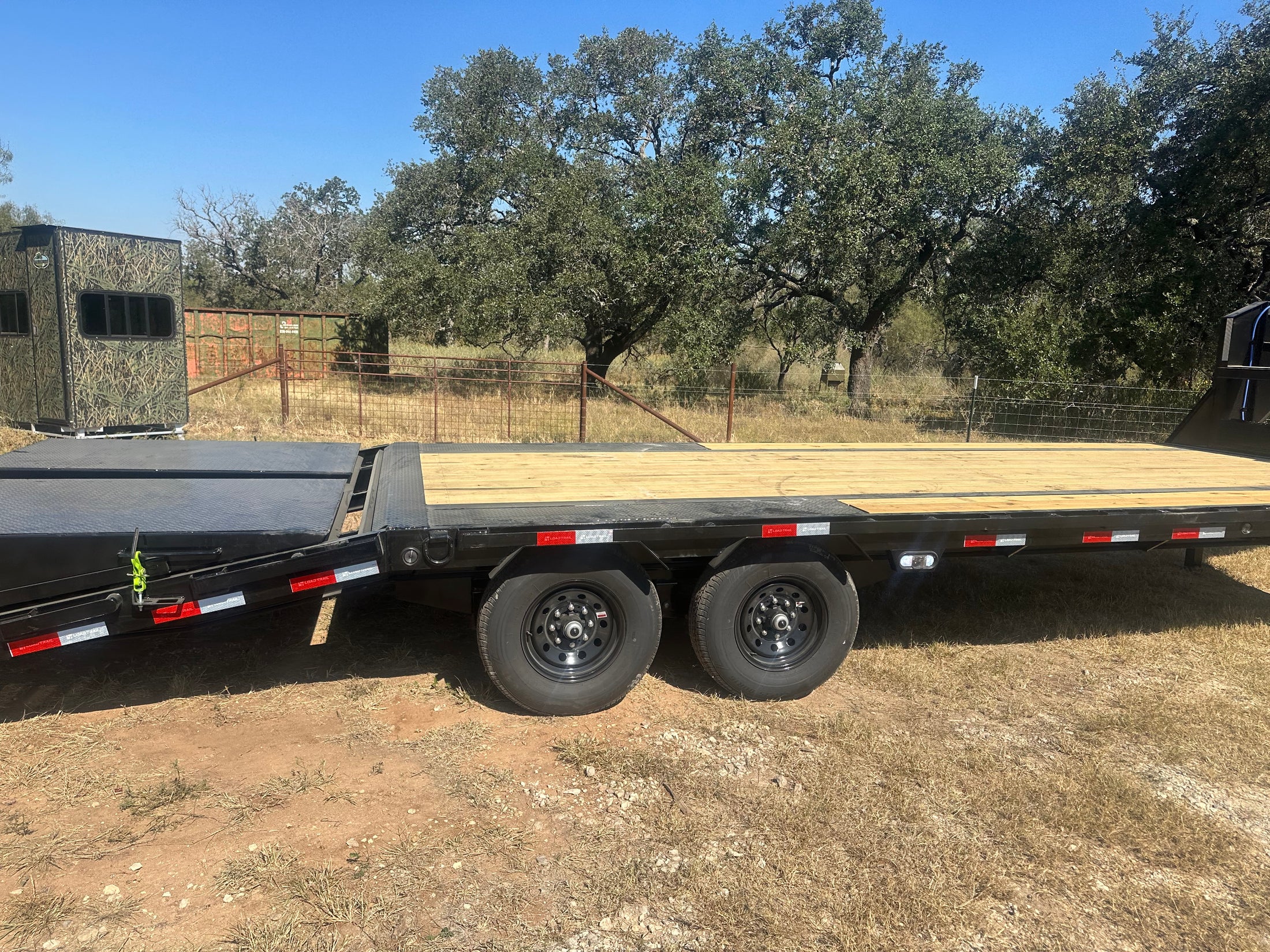 Loadtrail 102"x25' Low-Pro Gooseneck GP252  - 1845