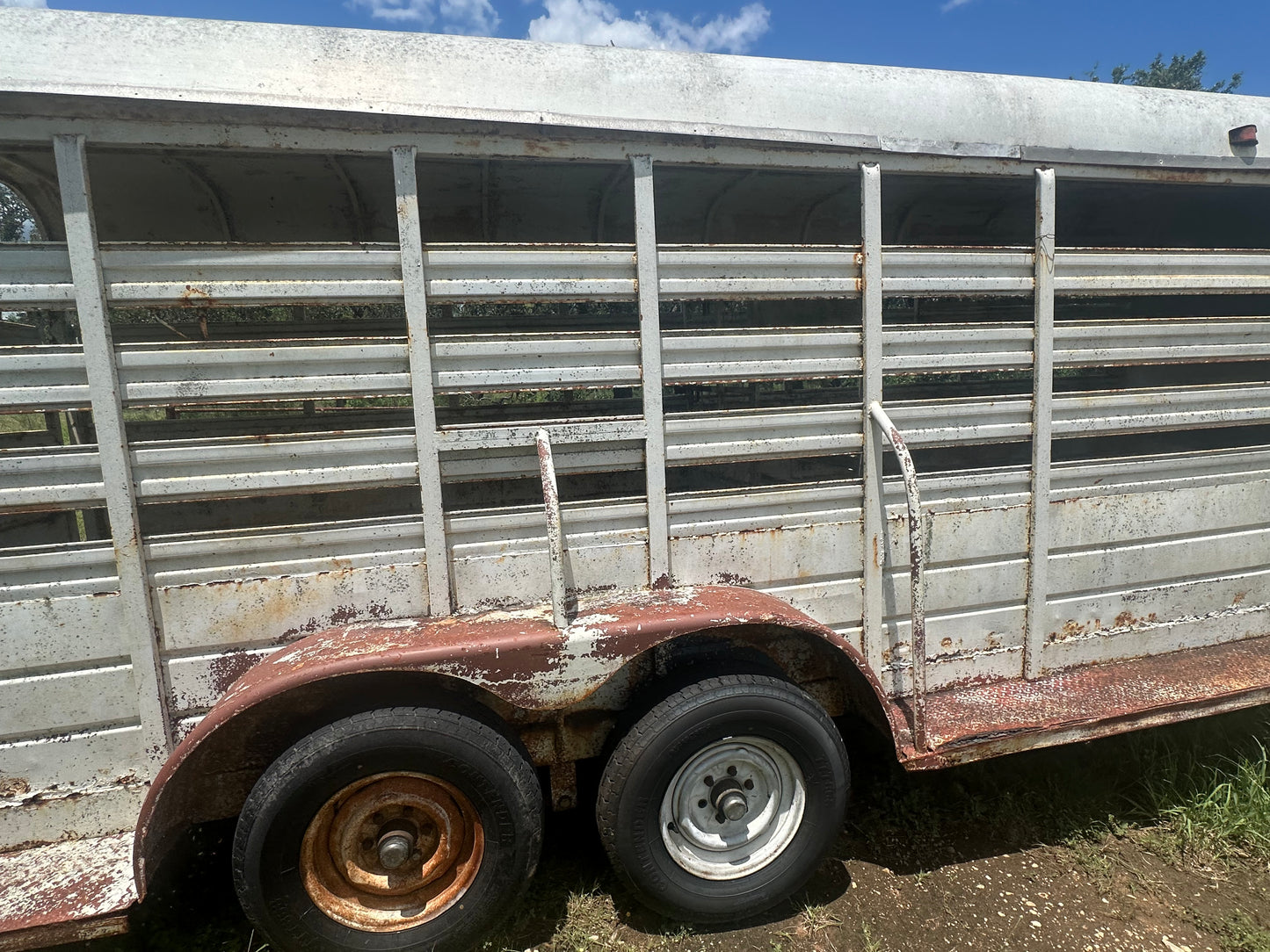 USED Homemade 6'X20' Gooseneck Livestock -HMMD