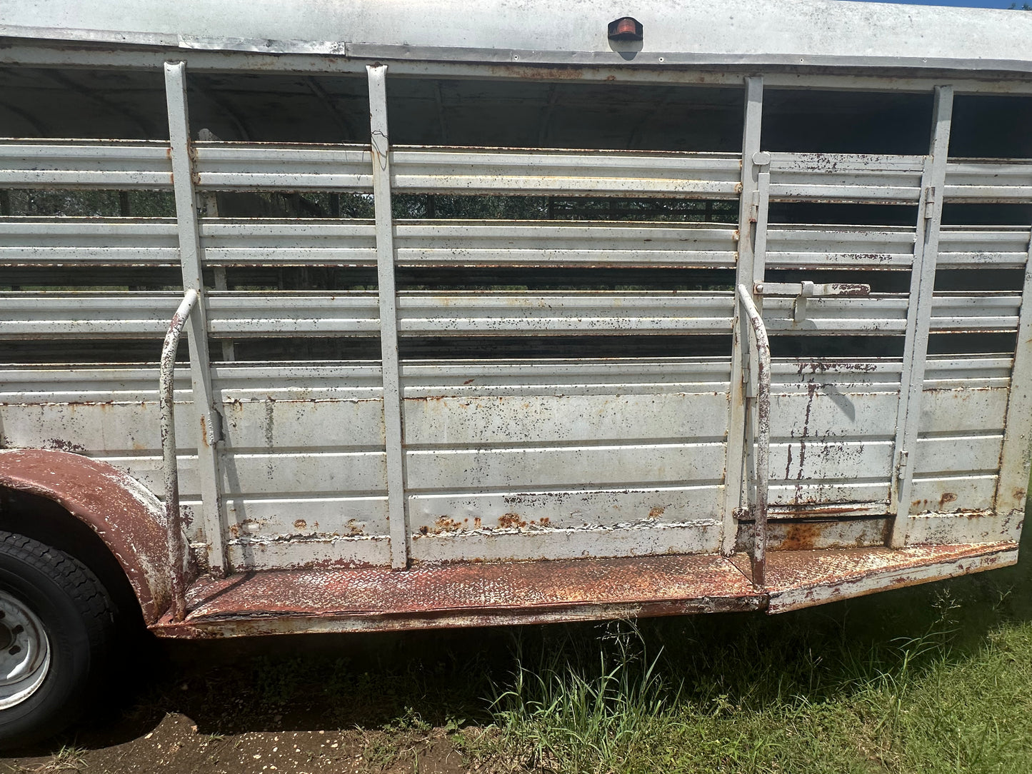 USED Homemade 6'X20' Gooseneck Livestock -HMMD