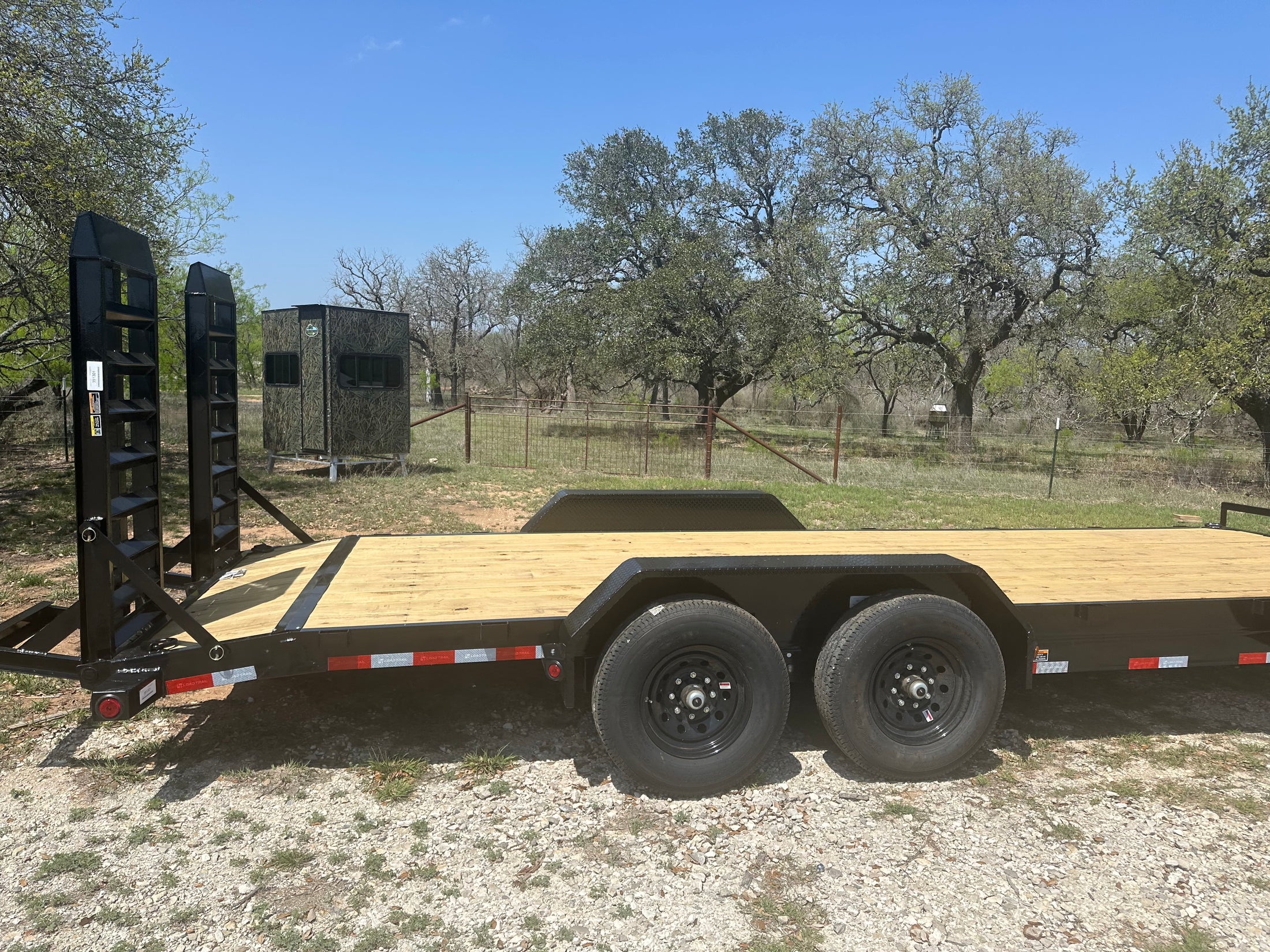 LoadTrail 83"x22' Tandem Carhauler 14k - 2182