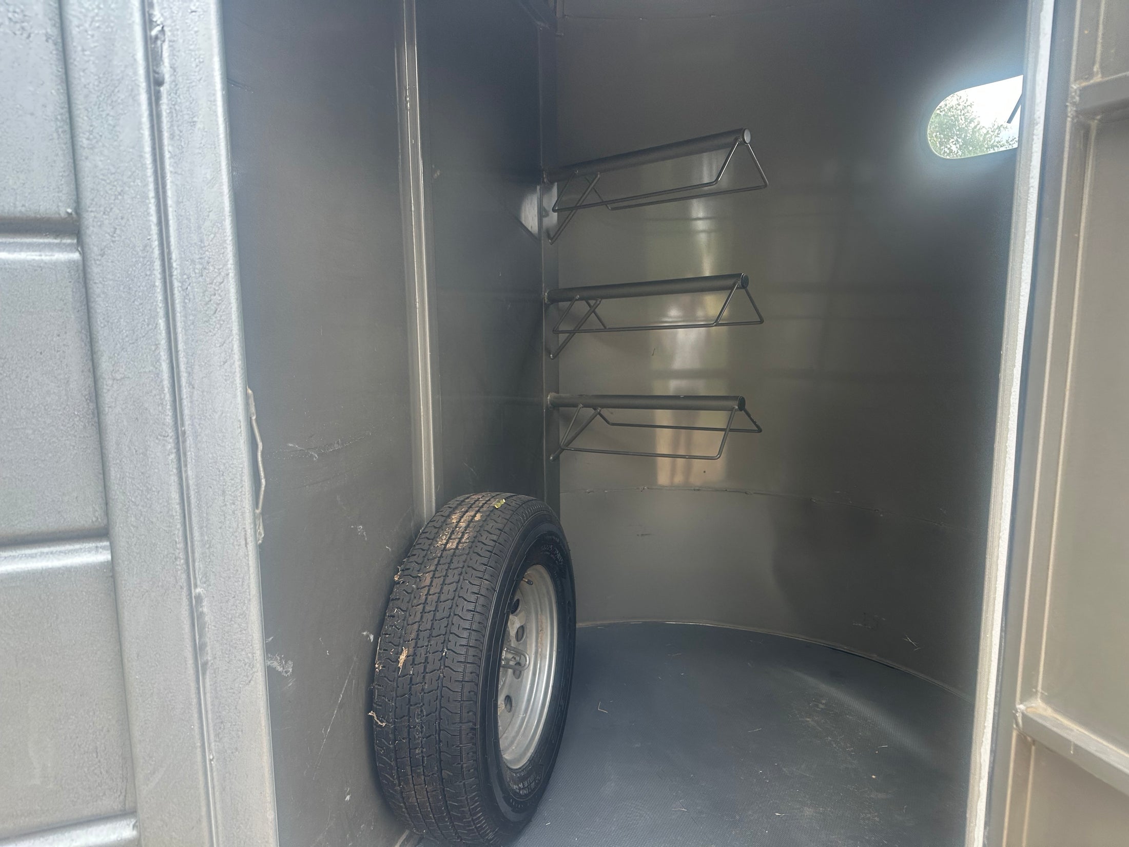 USED 2015 CM 6x14 Silver 2 Horse Slant Bumper Trailer- 4479
