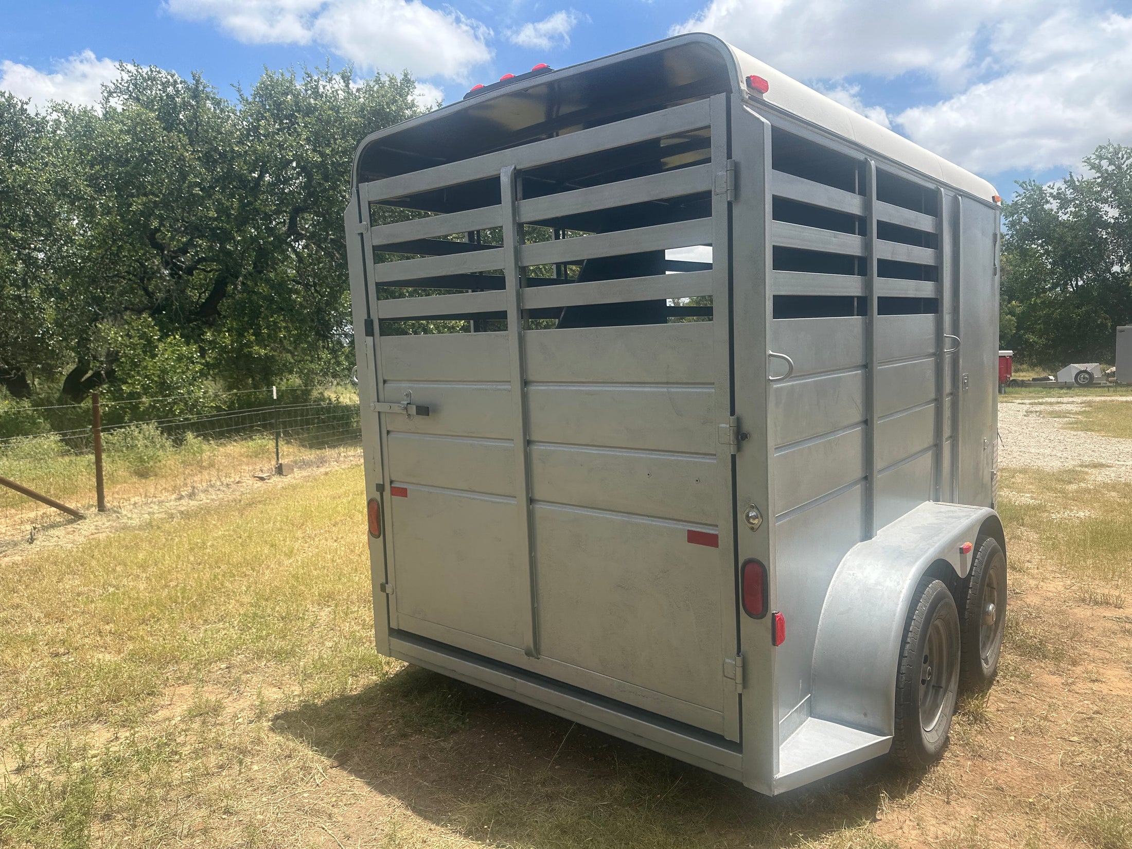 USED 2015 CM 6x14 Silver 2 Horse Slant Bumper Trailer- 4479