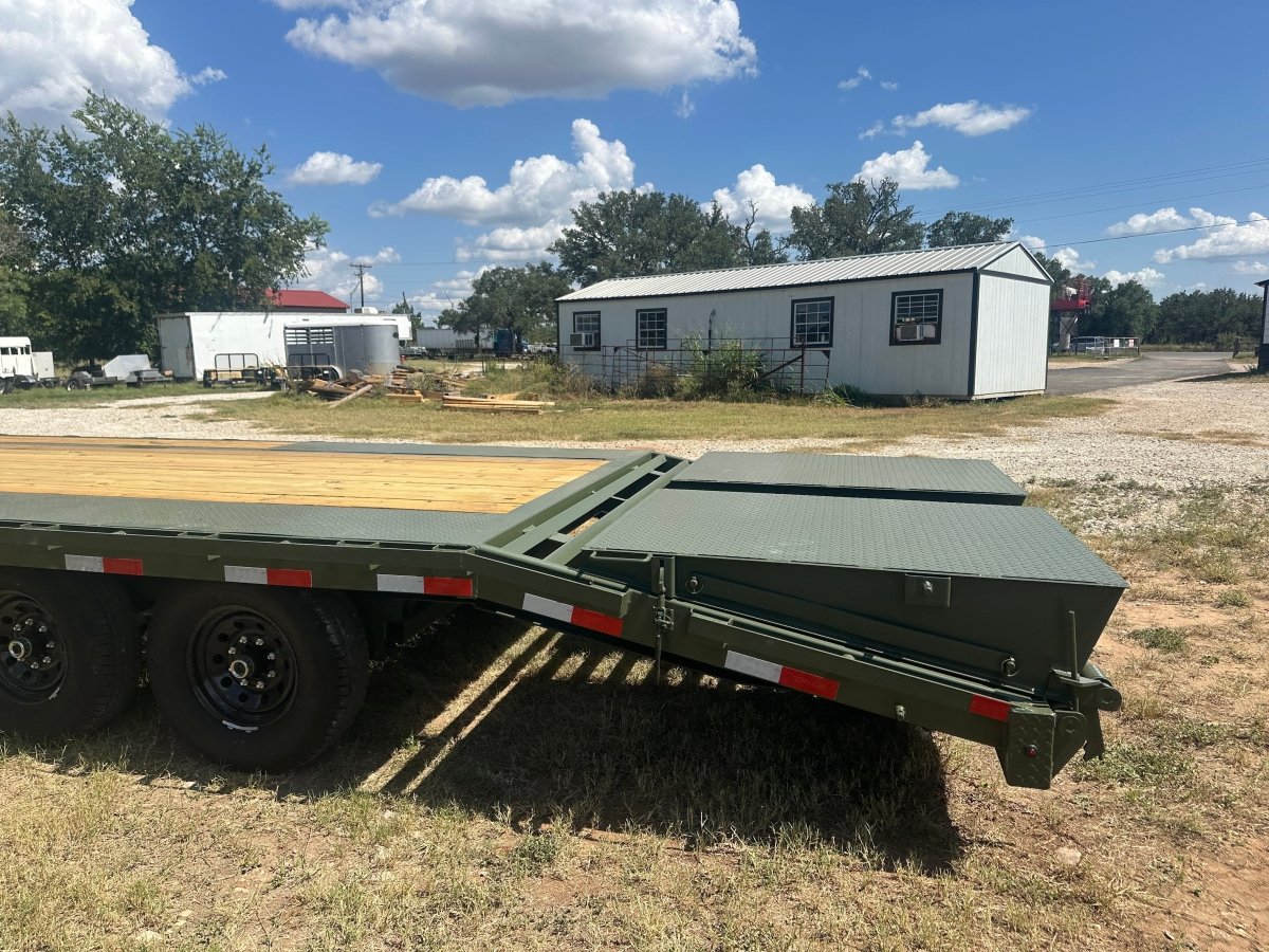 Delco 102"x25' Flatbed Single Gooseneck 14k ARMY GREEN - 7743 - J4 Trailer