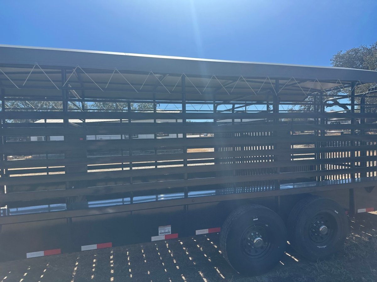 Delco 6'8"x24'x6'6" Gooseneck Livestock Bartop with Tarp - BLACK - 4511 - J4 Trailer