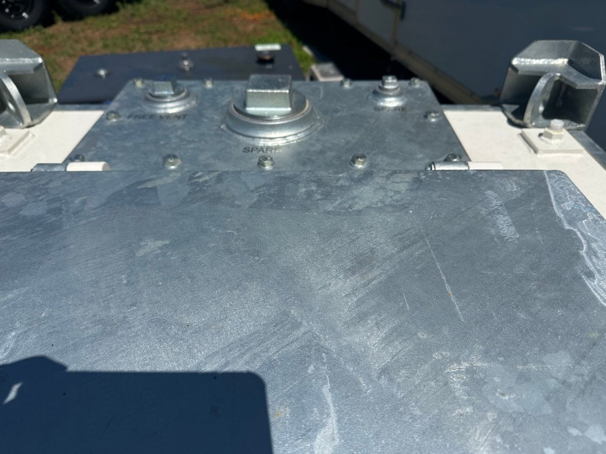 Farm Boss - 250 Gal. Double Wall Kube Tank with pump - J4 Trailer