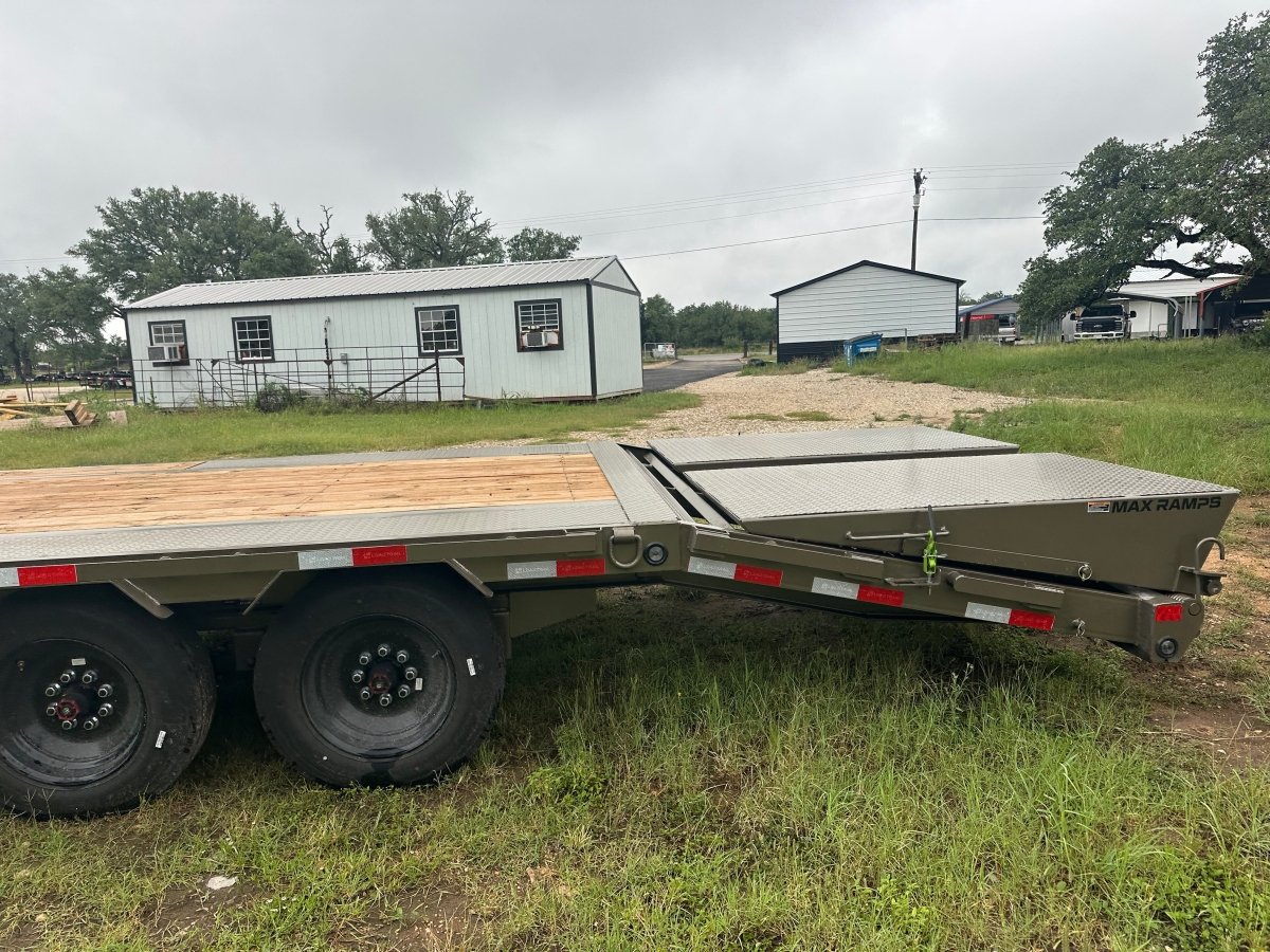Loadtrail 102"x30' Tandem Low - Pro Gooseneck TAN - 2651 - J4 Trailer