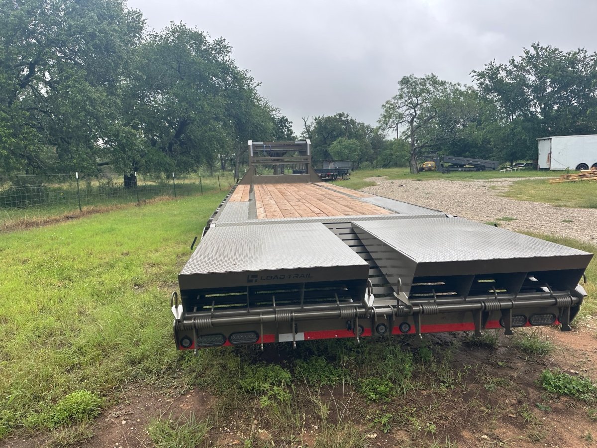 Loadtrail 102"x30' Tandem Low - Pro Gooseneck TAN - 2651 - J4 Trailer