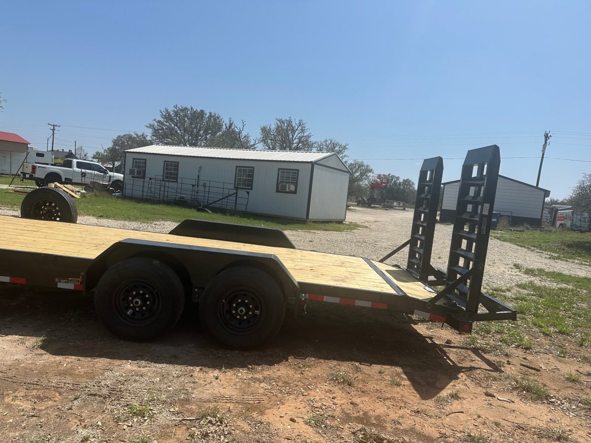 LoadTrail 83"x22' Tandem Carhauler 14k - 2182 - J4 Trailer