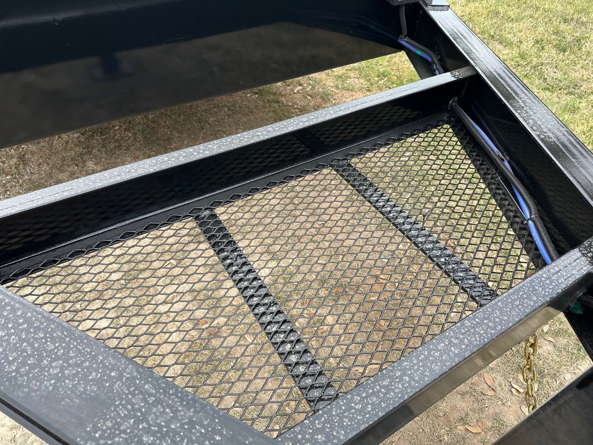 Loadtrail 83"x22' Tandem Carhauler MAX Ramps Tool Tray 7350 - J4 Trailer