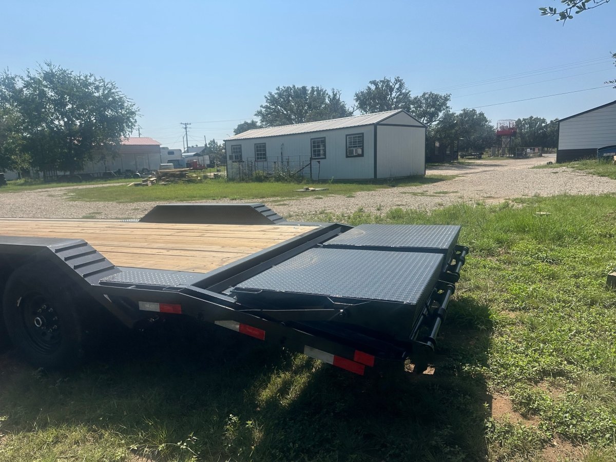 SALE - Delco 102"x24' Gooseneck Carhauler 14k - 1431 - J4 Trailer
