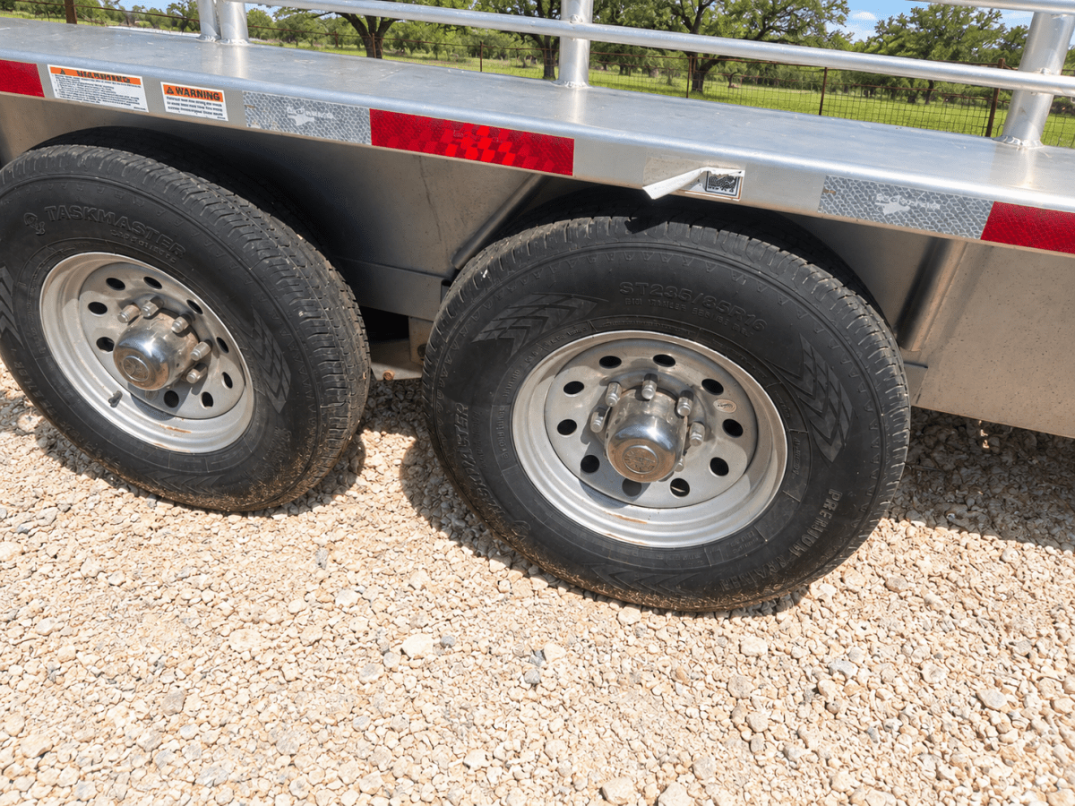 USED 2025 GOOSENECK Gooseneck Livestock 78"x20' ALUMINUM - 0714 - J4 Trailer