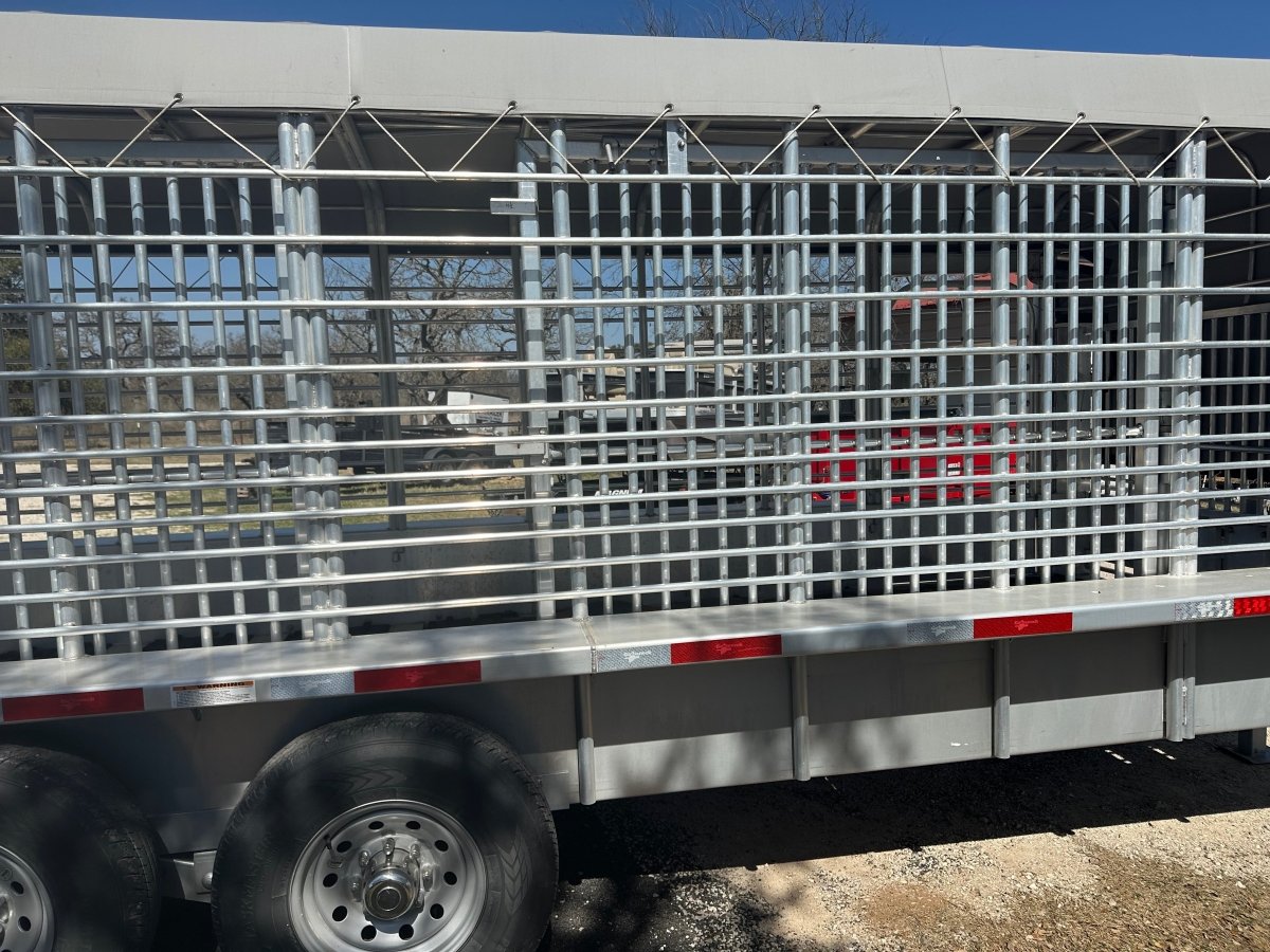 USED 2025 GOOSENECK Gooseneck Livestock 78"x20' ALUMINUM - 0714 - J4 Trailer
