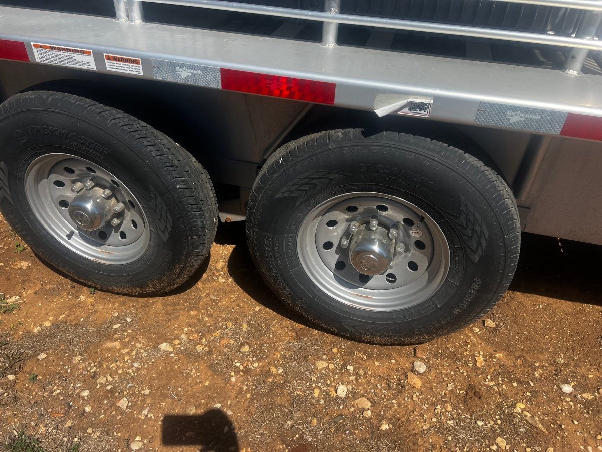 USED 2025 GOOSENECK Gooseneck Livestock 78"x20' ALUMINUM - 0714 - J4 Trailer