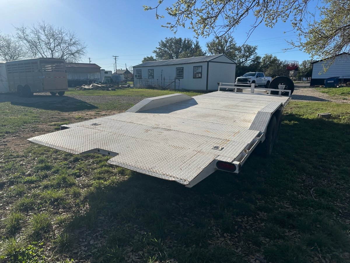 USED East Texas 83"x22' 2025 Tilt Trailer 8k - 2740 - J4 Trailer