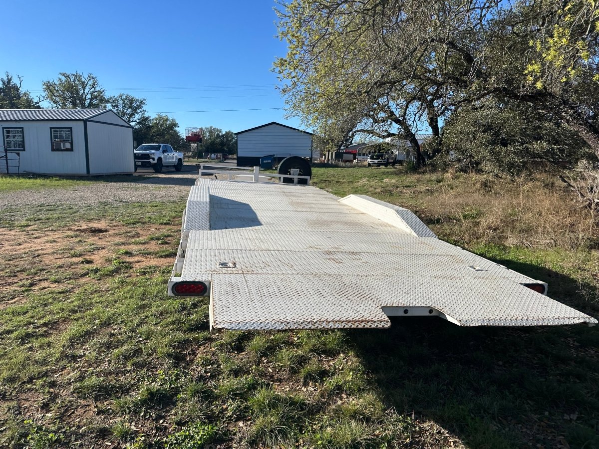 USED East Texas 83"x22' 2025 Tilt Trailer 8k - 2740 - J4 Trailer