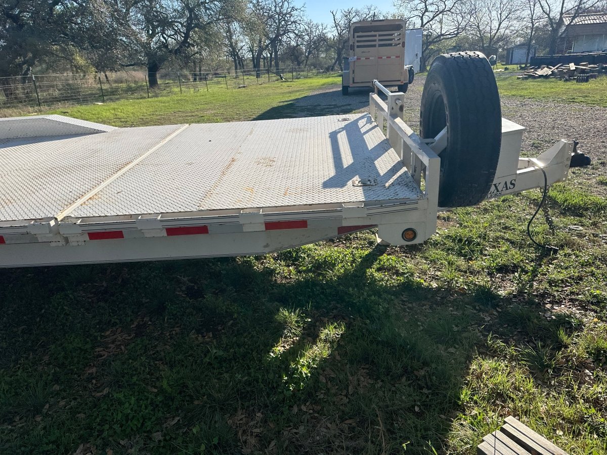 USED East Texas 83"x22' 2025 Tilt Trailer 8k - 2740 - J4 Trailer