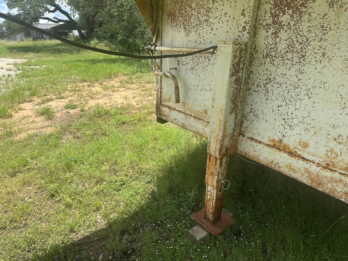USED Homemade 20' Gooseneck Livestock -HMMD - J4 Trailer