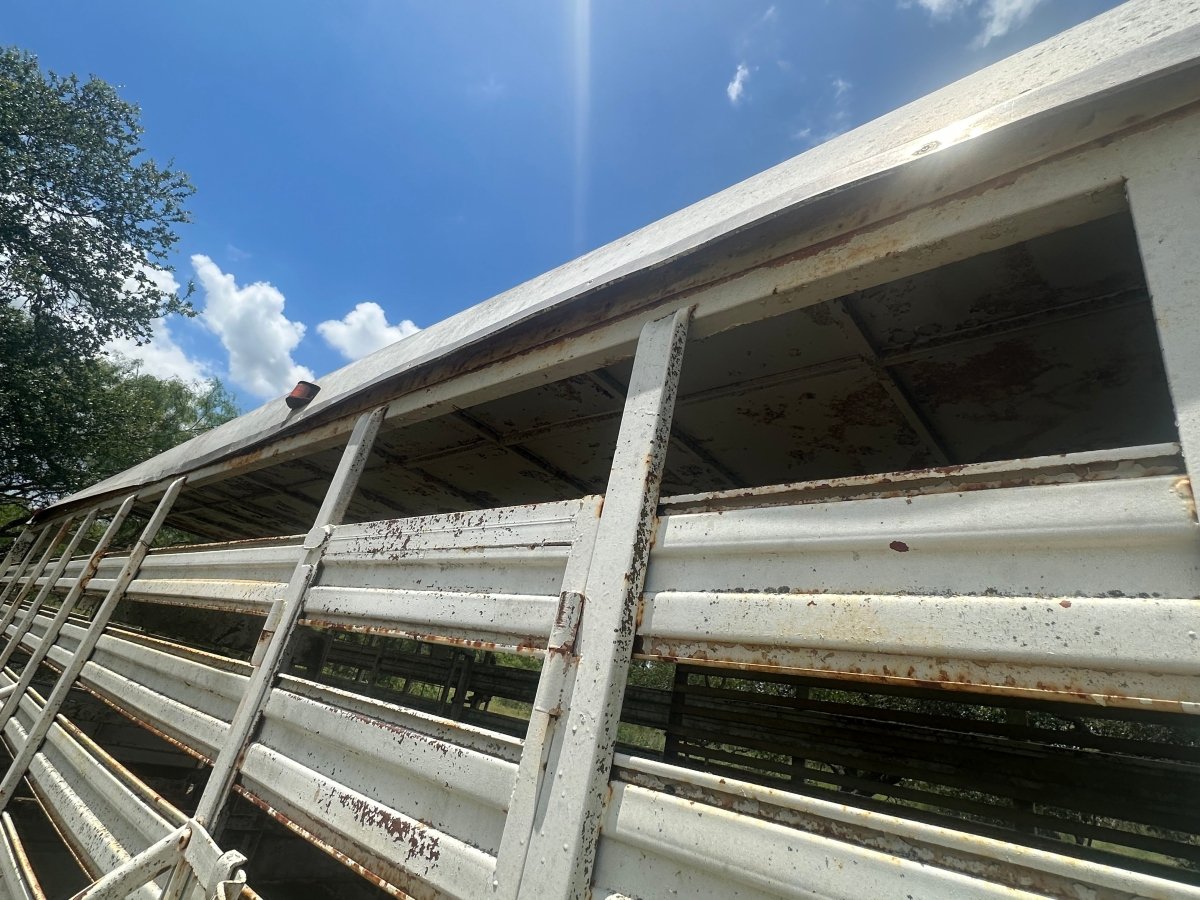 USED Homemade 20' Gooseneck Livestock -HMMD - J4 Trailer