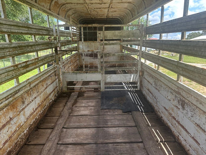 USED Homemade 20' Gooseneck Livestock -HMMD - J4 Trailer