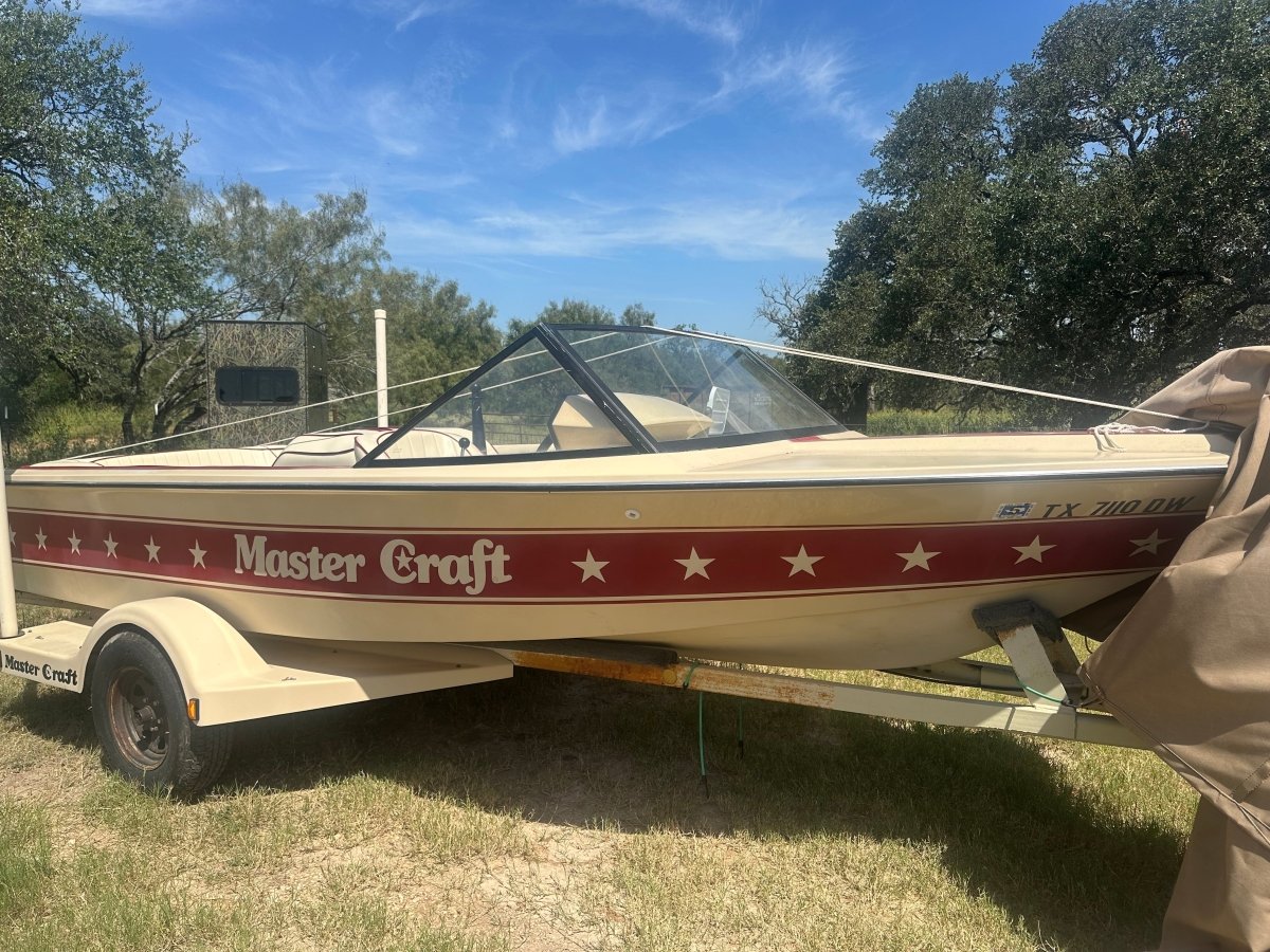 USED REDUCED 1985 Master Craft Stars Boat - 459+ hours - J4 Trailer