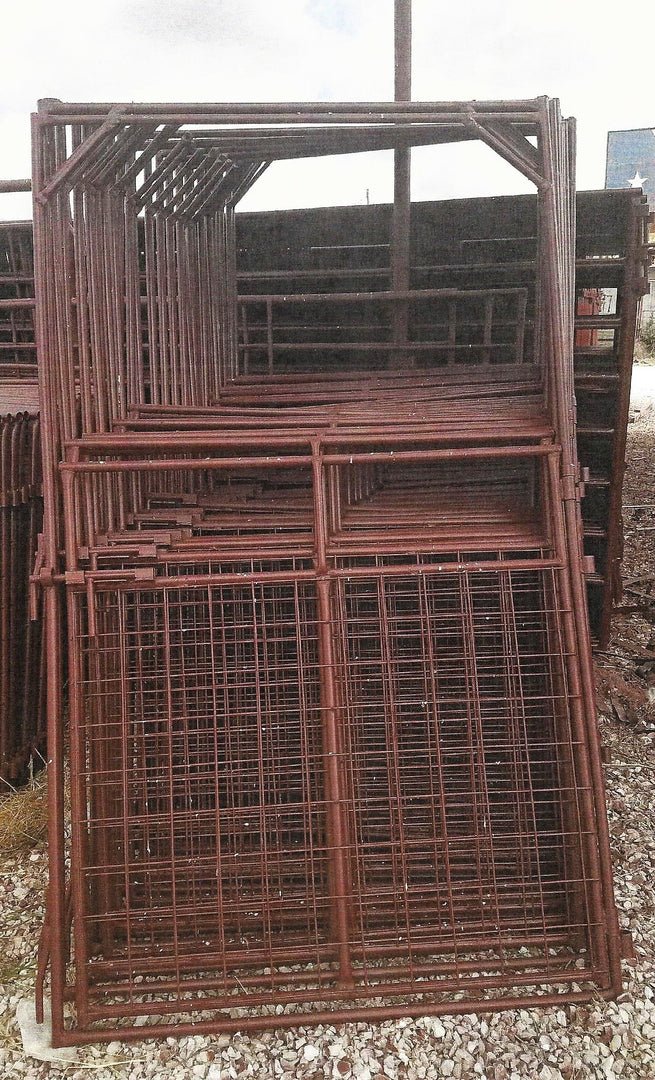 Texas Best 5 Ft Bow Gate - Sheep/ Goat Gate Panel - J4 Trailer